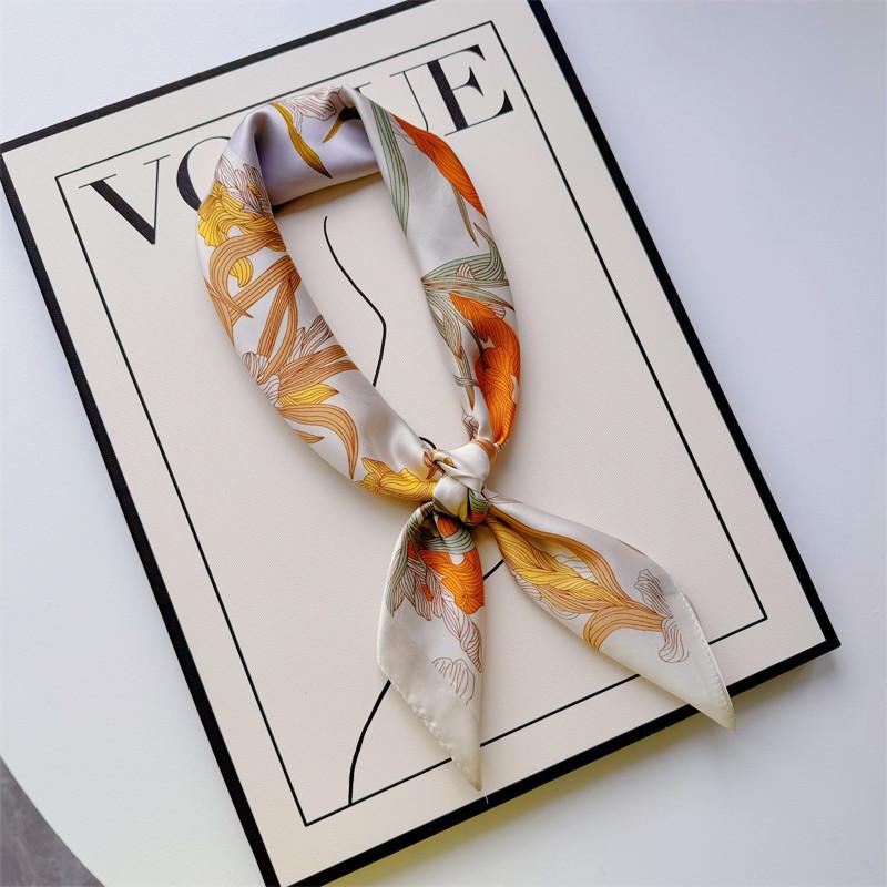 New Hundred Hundred Satin Letter Print Neckerchief 70×70 Silk Scarf Small Square Scarf High Sense of French Scarf