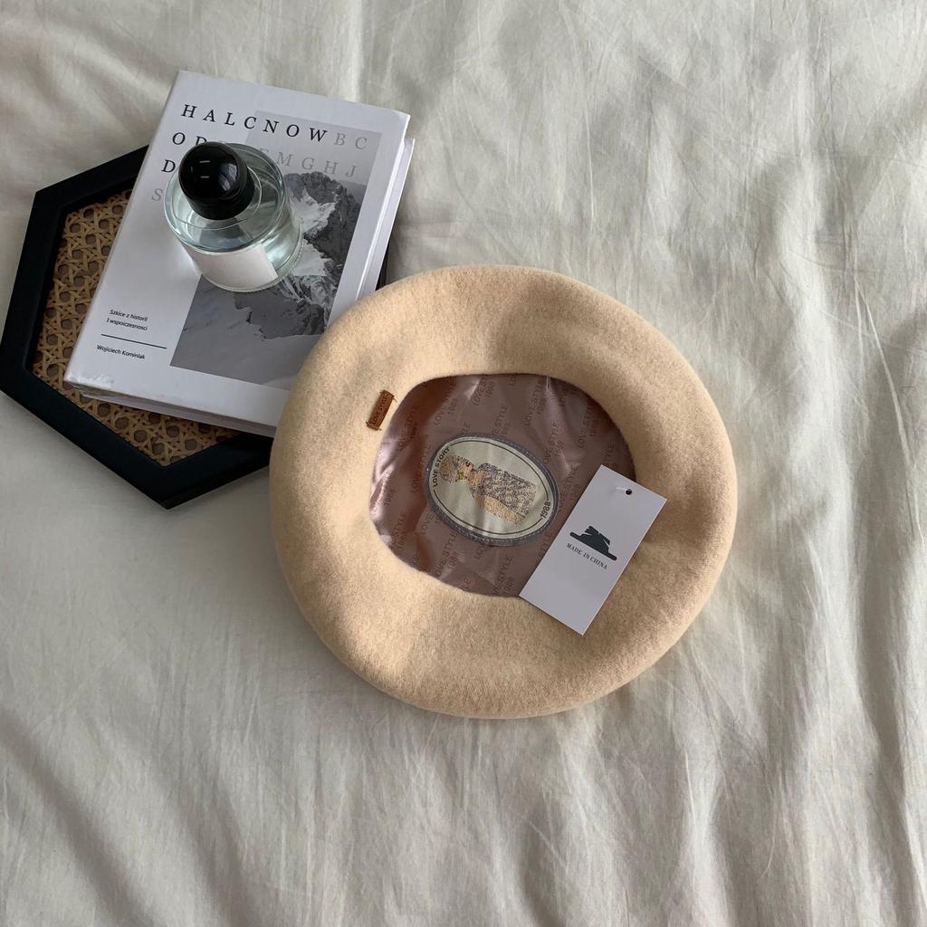 Autumn and Winter Classic Wool Beret Women's Leather Label British Retro Painter Hat Fashion