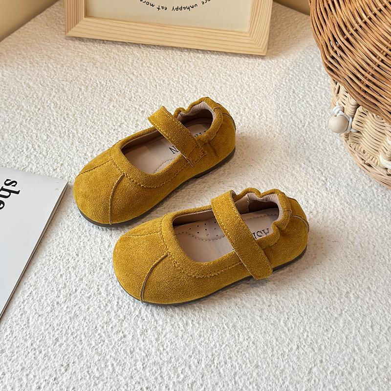 Детская обувь для ходьбы Нескользящая Однотонная Обувь-лодочки для девочек Круглый носок Застежка-липучка 2025 Новая Детская Кожаная Обувь Мокасины Внутренняя мягкая подошва