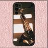 Музыкальный чехол для телефона с саксофоном для Samsung S25, S24, S21, S22, S23, S30, Ultra, S20, Plus, Fe, Lite, Note, 10, 9, 5G Черный чехол