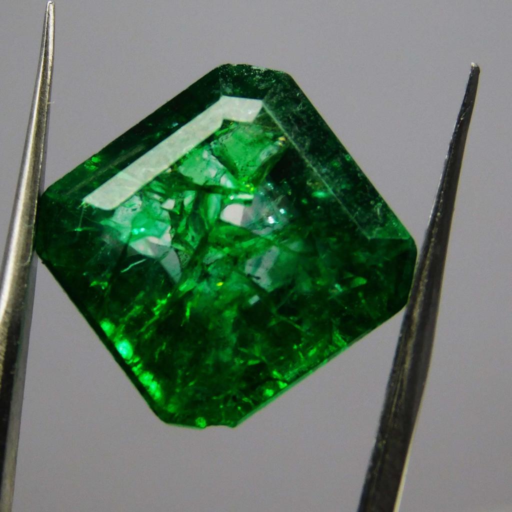 Natural Green Emerald Loose Gemstone Colombian 9 ct Square Cut for Jewelry Making and Crafts