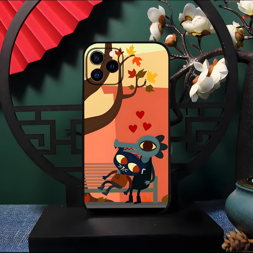 Game Night In The Woods Phone Case For IPhone 17 Pro Max 16 15 14 Pro Max 13 11 X Xs Xr 8 7Plus Silicone Cover