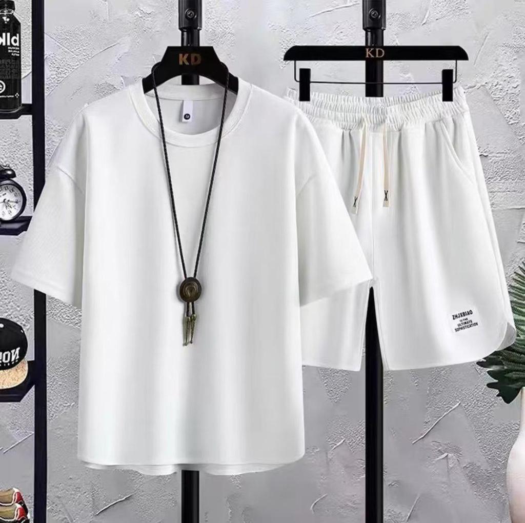 Мужской летний костюм-двойка: Футболка с круглым вырезом и дышащие шорты