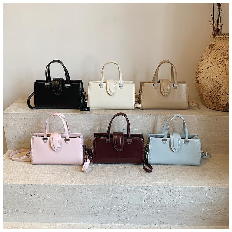 Сумка-тоут премиум-класса для женщин 2025 новая трендовая корейская версия большая вместимость сумка для рук весна и лето ретро деловая сумка