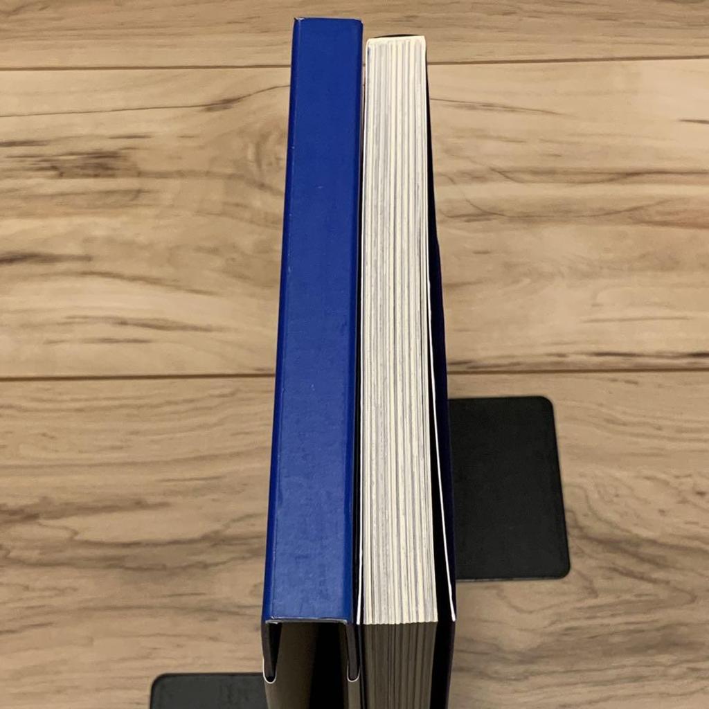 [USED] First Edition with Obi, Yumi Shirakura, Gretel's Memory, Published by Kodansha