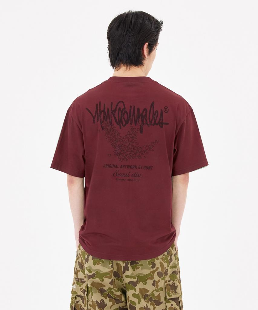 MARK GONZALES Angel Next Sign Logo Short Sleeve T-Shirt - Burgundy