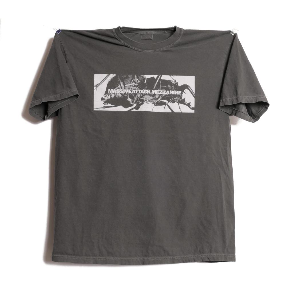 Massive Attack Mezzanine Band Tee English trip hop collective Bristol England Alternative Tour Unfinished Sympathy Ultra Faded Shirt - XL