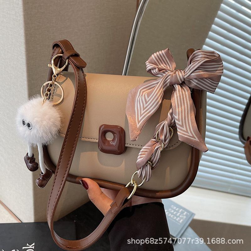 2025 New Popular Small Bag, High Sense Principal Versatile Shoulder Messenger Bag, Texture Popular Underarm Small Square Bag