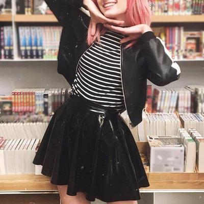 Женская мини-юбка с высокой талией, зеркальная глянцевая поверхность, короткая юбка из искусственной кожи, однотонная юбка-солнце