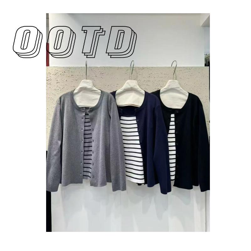 Korean College Style Striped Patchwork Two-Piece Women's Knitted Sweater