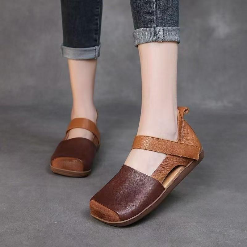 Summer Sandals for Women: Flat, Slip-Resistant, Open-Toe, Two-Tone Mary Jane Sandals with Soft Leather Upper In Retro Artistic Style