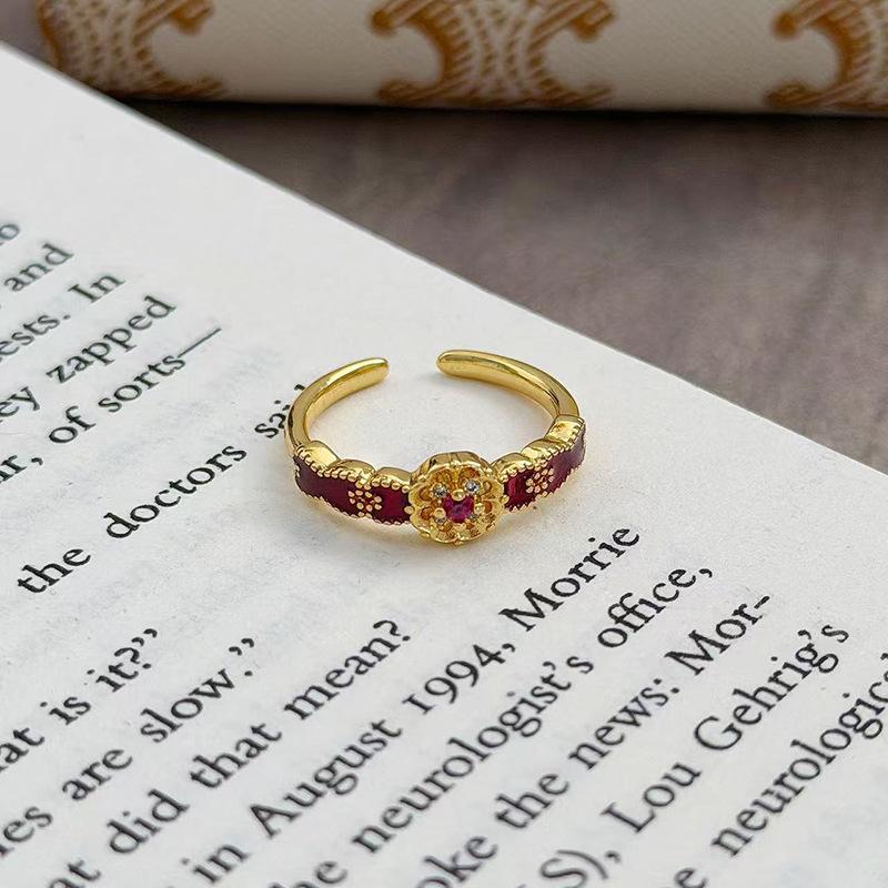 Новогоднее Анкара Красная Капля Масла Кольцо Удачи Zir*****Pen Ретро Легкая Роскошь Нишевый Премиальный Чувственный Кольцо на Указательный Палец Женское