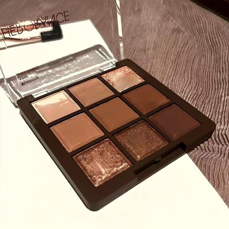 Шоколадная девятицветная водостойкая палитра теней для век, натуральный трехмерный спящий шелкопряд, контурный лоток для теней для век, матовый жемчуг, стойкий макияж