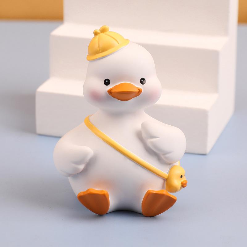 Cute MOMO Duck Resin Decoration Little Yellow Duck Cartoon Gift Creative Home Decoration Car Decoration, Desktop Decoration Small Gift