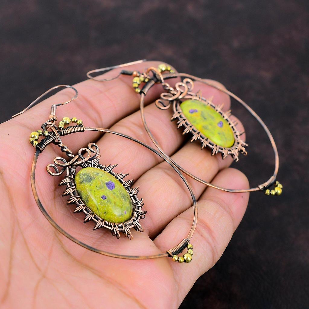 Серьги Stichtite Серьги с медной проволокой, обернутые в обертку Ювелирные изделия с драгоценными камнями Дизайнерские серьги Серьги ручной работы Подарок на годовщину Ювелирные изделия с медной проволокой