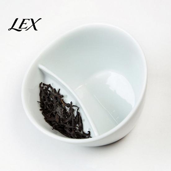 Insulated Tea Cup for Loose Leaf Ceramics Tilting Teacup with Infuser, Integrated Strainer Portable Brewing Cup, Innovative Tilt Infuser 350ml