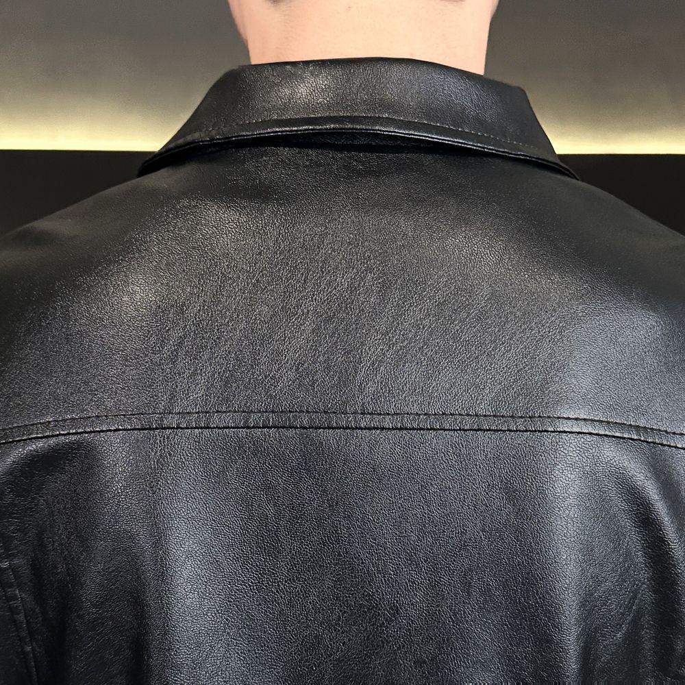 Мужская повседневная трехцветная кожаная мотоциклетная куртка приталенного силуэта с новым трендом лацканов (2025)