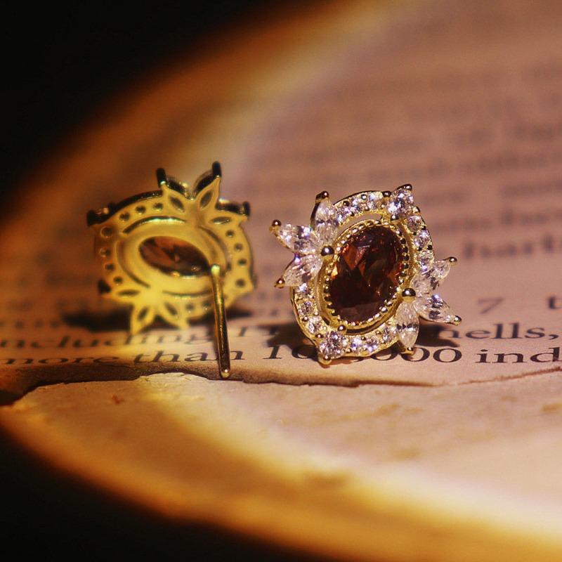 Винтажные серьги в стиле «Court» Light Luxury Crystal для женщин. Овальные серьги-цветы высокого уровня. Украшения для банкета.