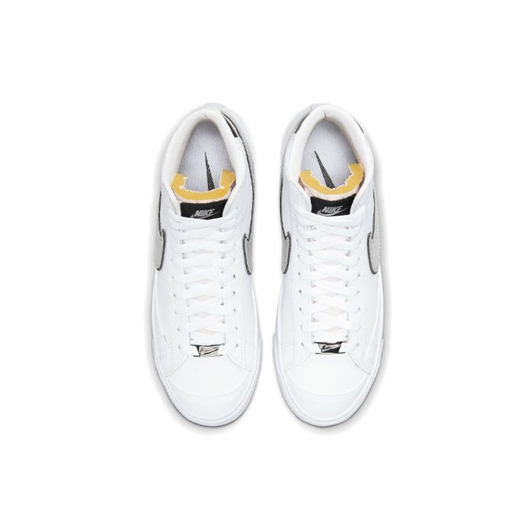 Nike Кроссовки женские Nike Blazer Mid 77 Essential White Metallic Silver Черный DH0070-100