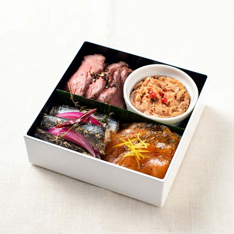 DEAN & DELUCA Трехъярусный ланч-бокс, Маленький, Белый, 13,5 см квадратный, Ланч-бокс, Пикник, На открытом воздухе