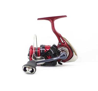 Daiwa Катушка спиннинговая 24 Revros R LT 2500 XH (1057)