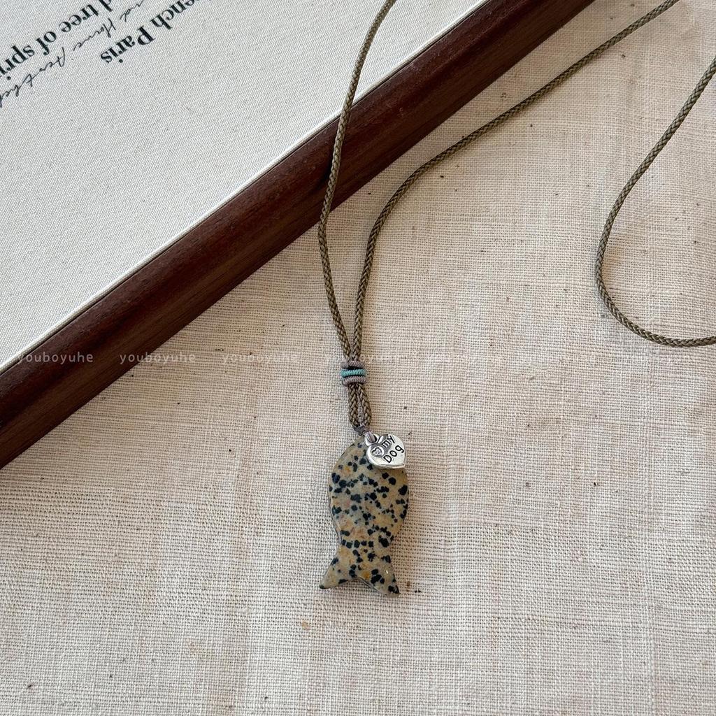 Женское ожерелье с подвеской в виде рыбки из камня тигровый глаз в стиле Y2K - Аксессуар с длинной цепочкой класса люкс