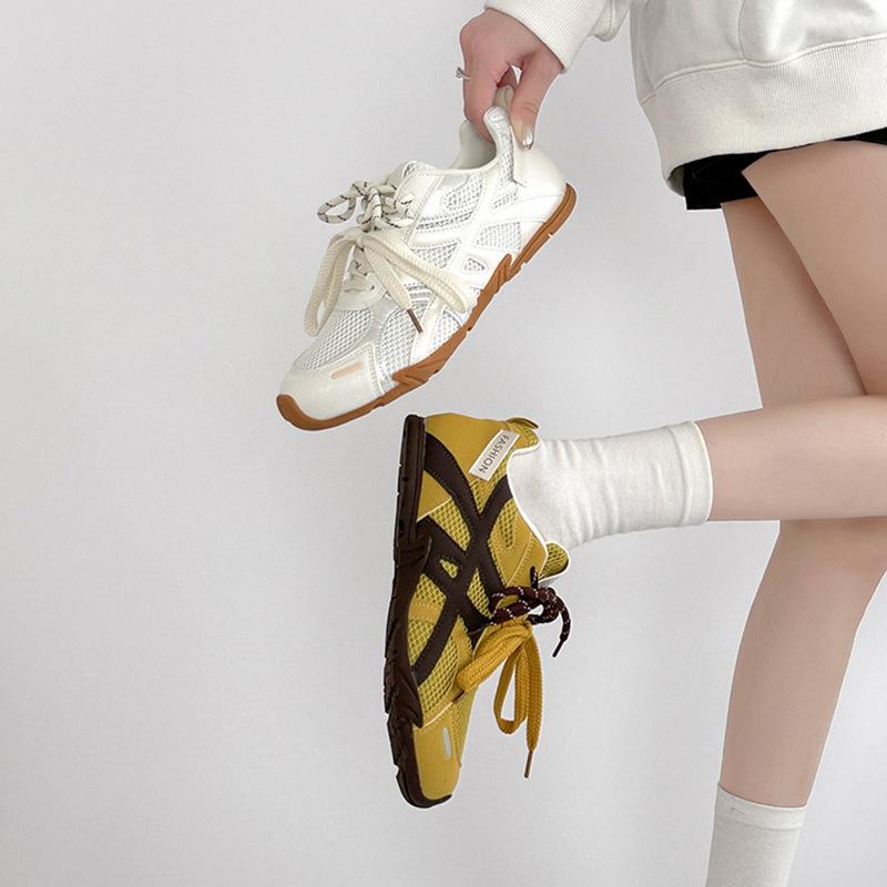 2025 новые летние ретро вставки сетка шнуровка немецкие тренировочные туфли женские спортивные на плоской подошве универсальные дышащие повседневные кеды