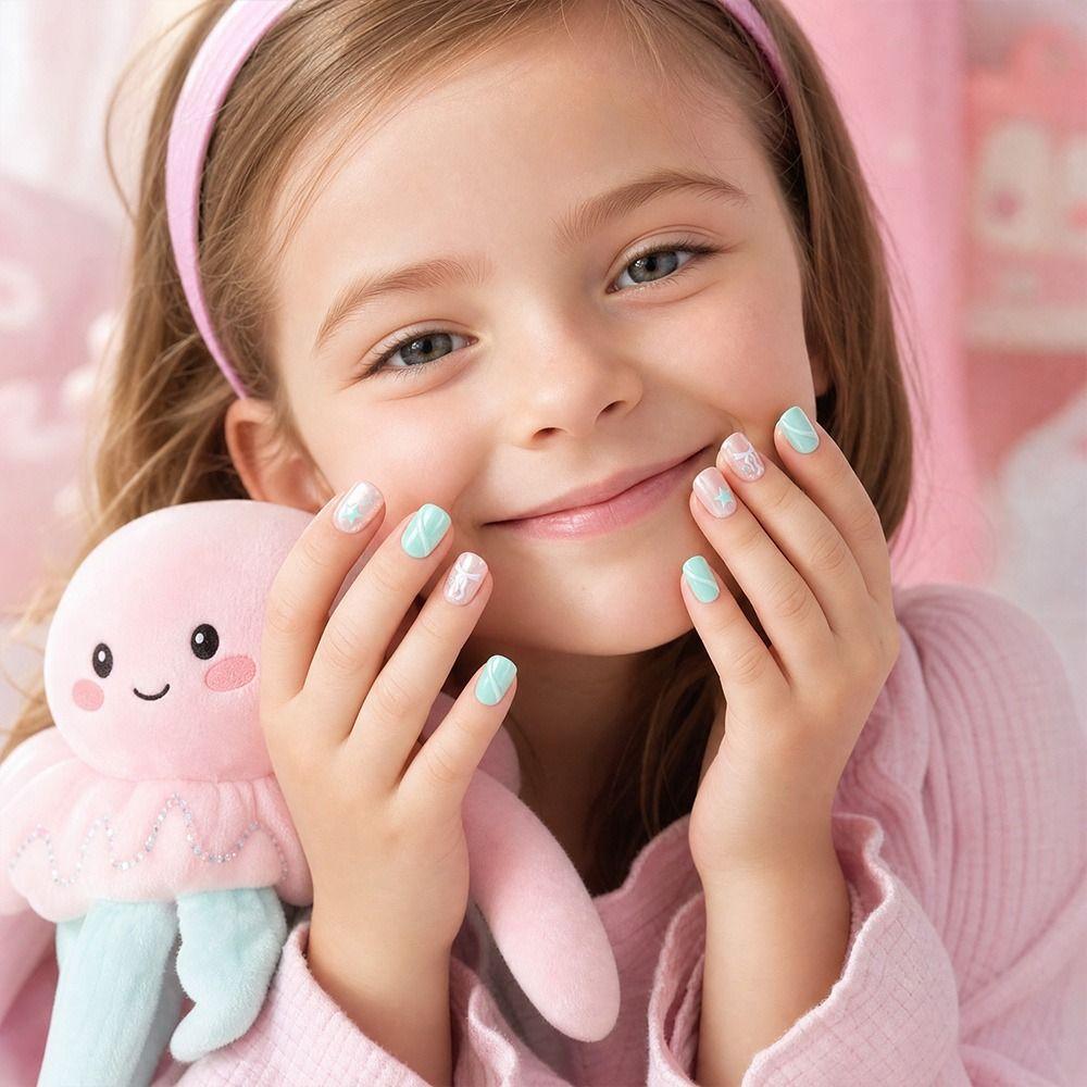 Cat's Eye Press On Nails Short Nail Tips New Nail Stickers Children Wearing