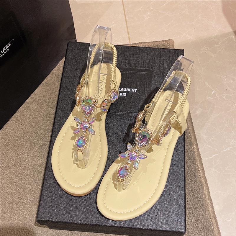 Fashion Summer Flats Sandals Women Crystal Clip Toe Slippers Trend Luxury Brand Ladies Shoes Beach Causal Slides Mujer Zapatos 2025