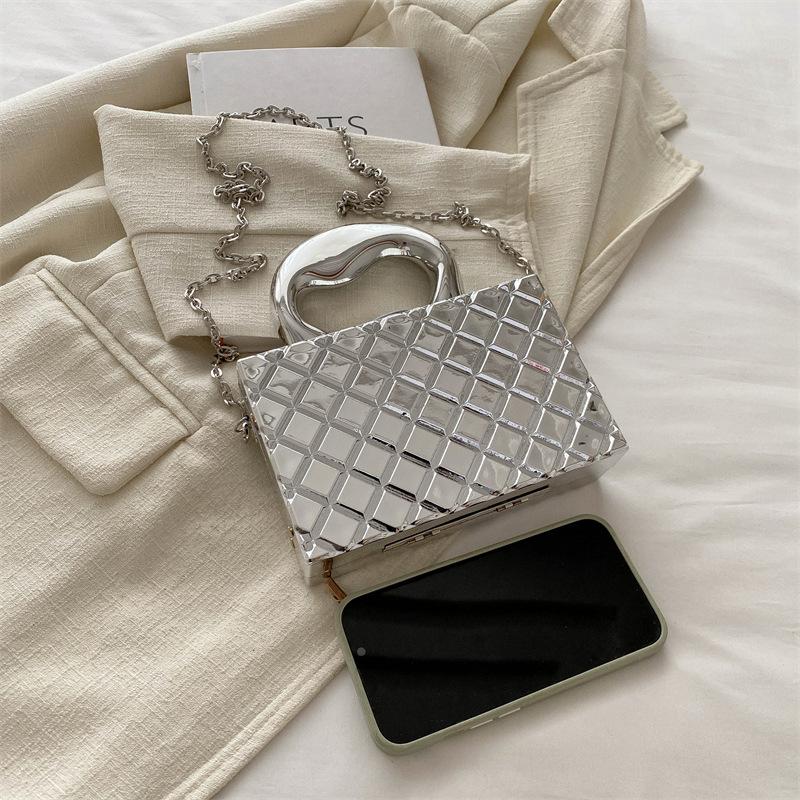 Сумка женская 2025 Новая европейская и американская мода Ромбовидная сумочка ins Глянцевая Маленькая Ароматный Ветер Цепочка Сумка-коробка Тренд