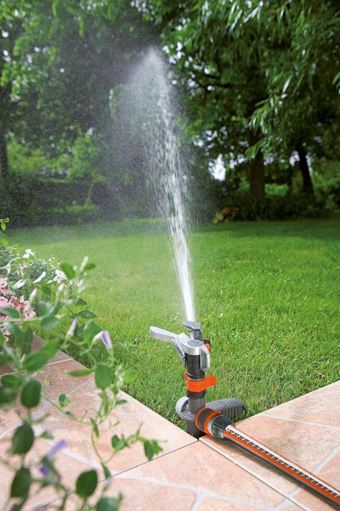 GARDENA Rotating Pulse Sprinkler with Fixed Metal Waters up to Product Up to 5 Years Spikes, Premium, 490m², 8136-20, Warranty