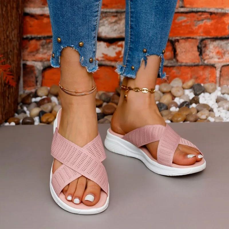 Women's Fashion Trend Non-slip Wear Comfortable Soft Soled Flat Sandals Flip-flops Shoes for Women Slides Shoes Womens Shoes