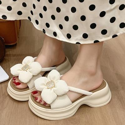 Платформенные шлепанцы с цветком из стразов, женские, для улицы, летние, новые, с круглым носком, с открытым носком, на мягкой подошве, нескользящие шлепанцы