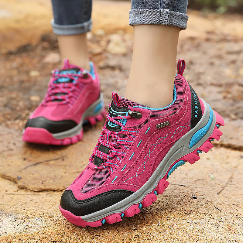 Жен. Обувь для походов на открытом воздухе Водонепроницаемая воловья кожа Треккинг Бег Восхождение по тропам Спортивные виды спорта Горы 100% Высокое качество Прогулки в свободное время