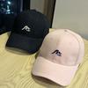 New hard-brimmed letter-embroidered baseball cap for women, made of pure cotton, fashionable, breathable, versatile, sun-protective, trendy duckbill