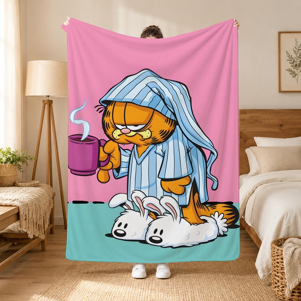 A fat yellow cat cute Garfiel Throw 240g flannel blanket, suitable for sofas, beds, offices, exquisite gift blankets
