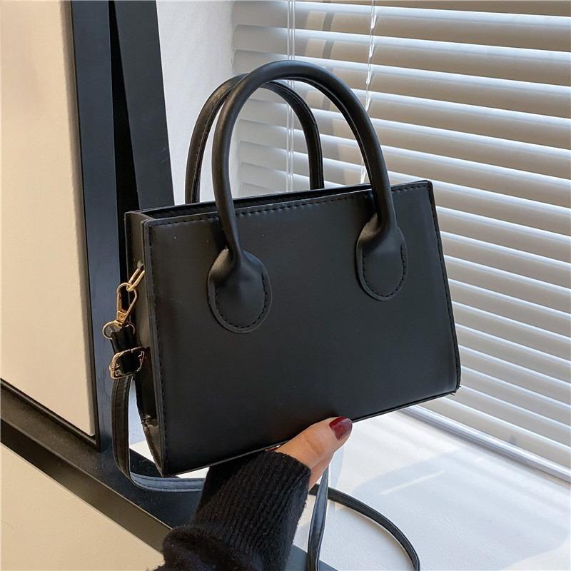 Versatile Black Small Square Bag Fashion Version Simple Tote Bag Women's Daily Single Mobile Phone Handbags Shoulder Cross Bags