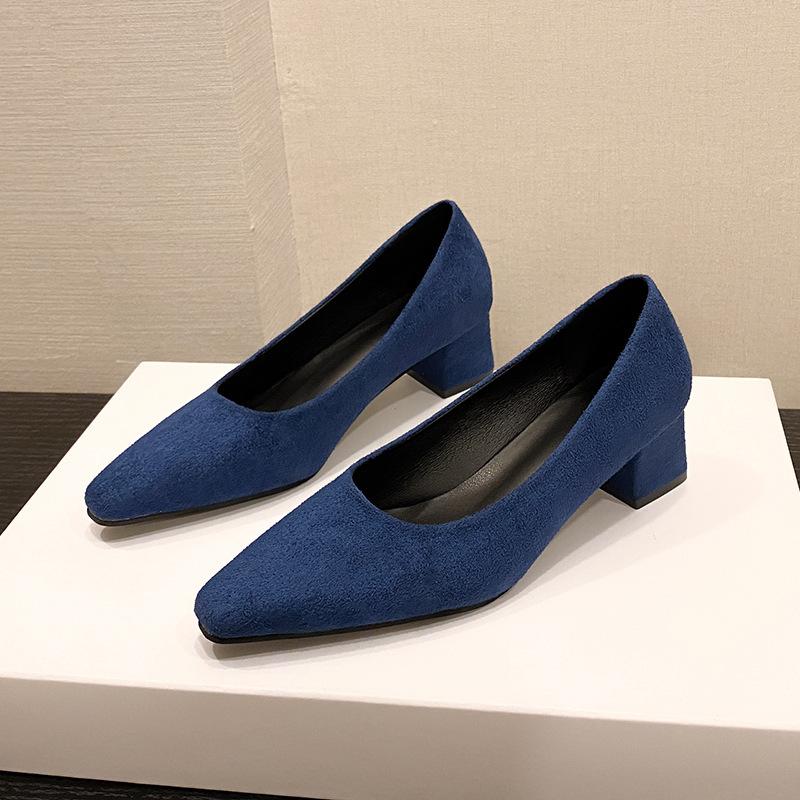 Весна и Осень Профессиональные Черные Туфли на Каблуке с Острым Носком Темпераментные Универсальные Одинарные Туфли Легкие 2025 Новые Квадратный Носок Высокий Каблук