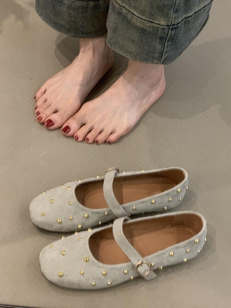 Temperament Rivet One-word Belt Single Shoes Women's Spring and Autumn Soft-soled Flat-soled Grandma Shoes Doudou Shoes Ladyshoes