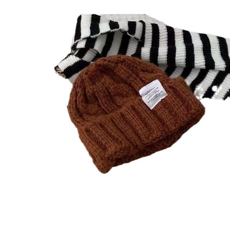 Женская однотонная вязаная шерстяная шапка в японском стиле на осень/зиму — плотная, универсальная, свободного кроя для большой окружности головы