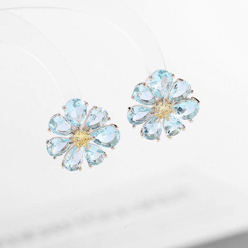 Новые серебряные серьги-гвоздики с микроинкрустацией из фиолетового циркония в форме цветка, свежие темпераментные серьги-гвоздики в стиле Мори.