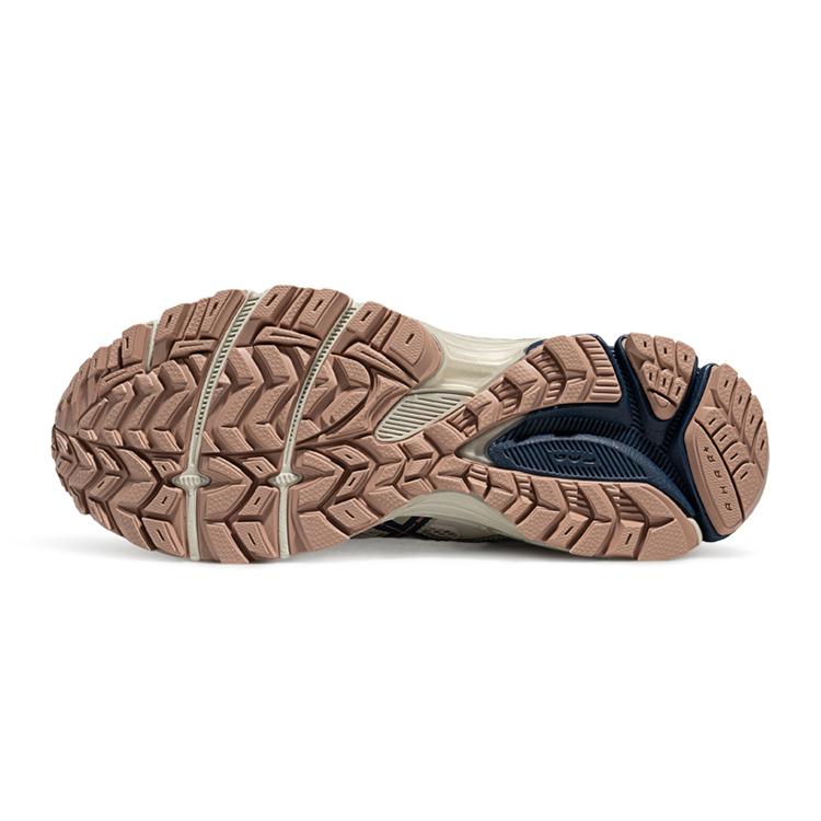 Asics Унисекс Gel-Kahana 8 Черный Белый 1203B133-025