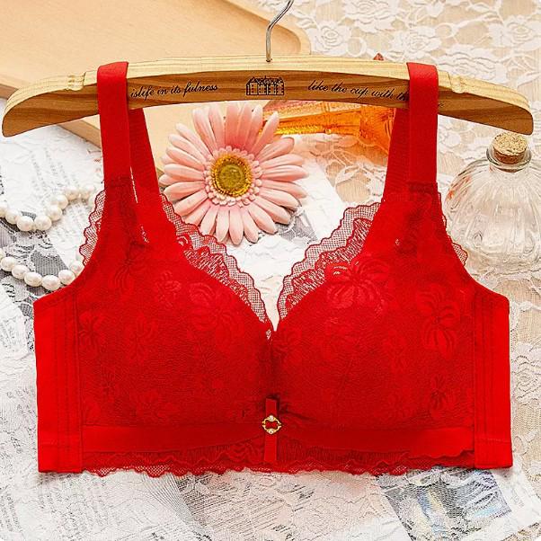 Bright Red Lace Underwear for Small-Chested Women: Medium-Thick, Gathered, Wireless Bra.