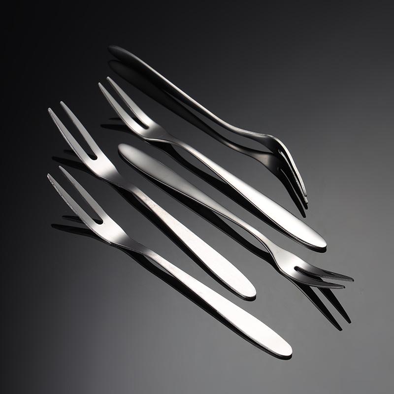 Customized 304 stainless steel fruit fork, moon cake, knife and fork 410 gift tableware, various quality laser stamp production