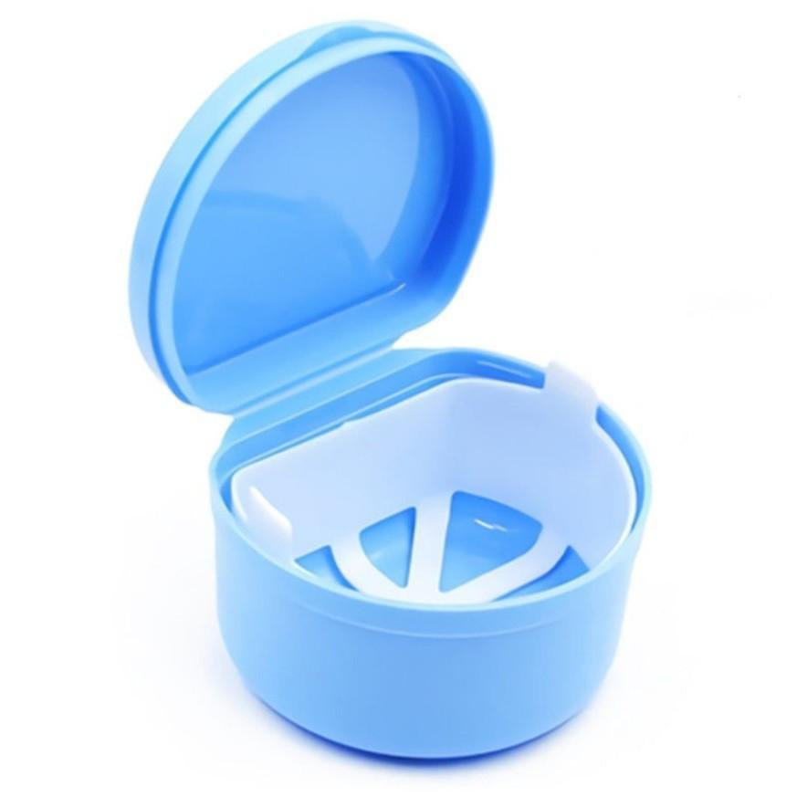 Портативный невидимый контейнер для хранения брекетов и зубных протезов для пожилых людей