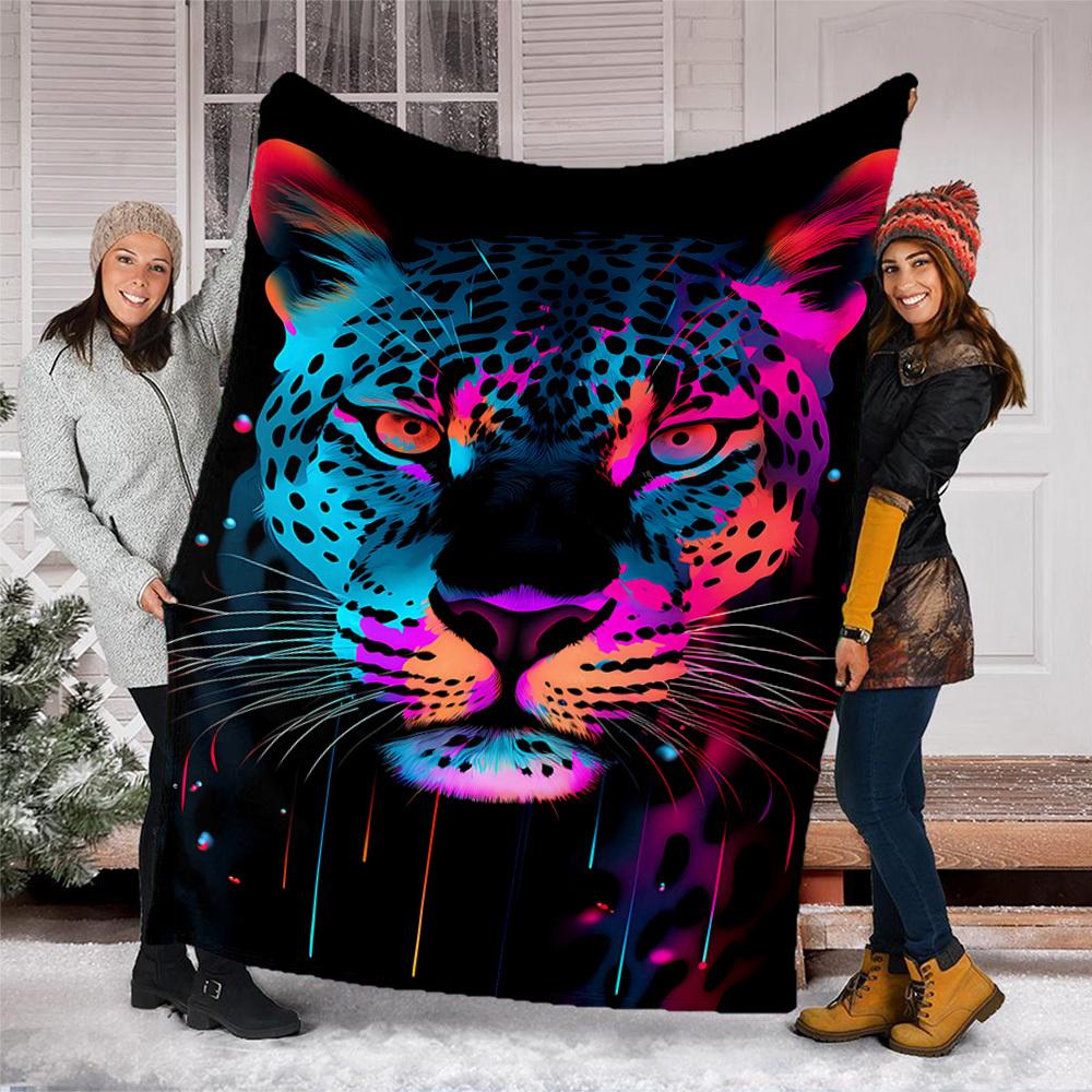 1pc Leopard Print Throw Blanket Polyester Fiber, Lightweight Flannel, Soft & Warm, All Season Use for Outdoor, Camping Digital Print