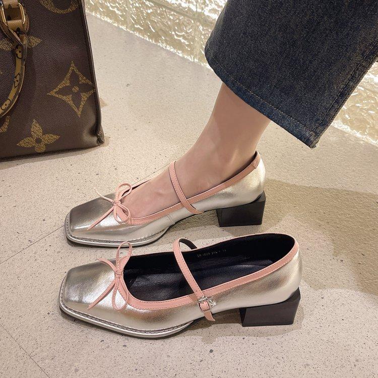 Fashion New 2024 Fashion Bowknot Mary Jane Shoes Women Square Toe Glossy Leather High Heels Female Dance Ballet Party Wedding Shoes