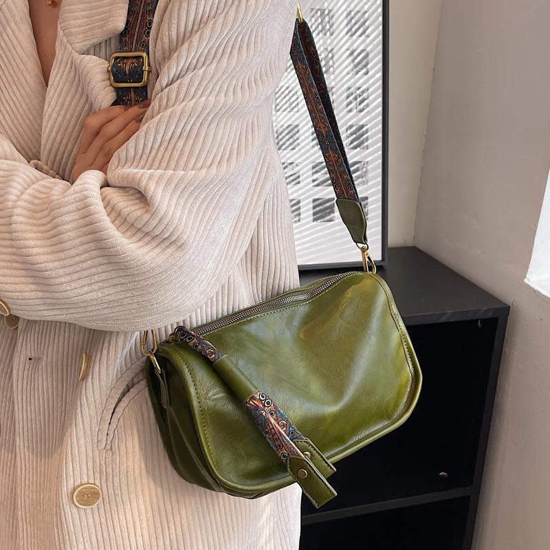 Vintage Shoulder Bag For Women PU Leather Pillow Bag Luxury Style Crossbody Bag Lady Messenger Bag Ladies Tote Purse CLE