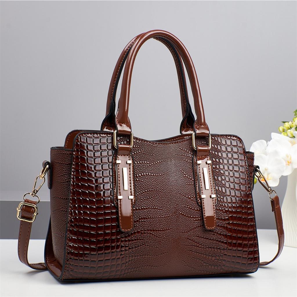 New Fashion Splicing Large Capacity Shoulder Bag Crocodile Pattern Embossed Trend All Matching Handbag Light Luxury Women's Bag