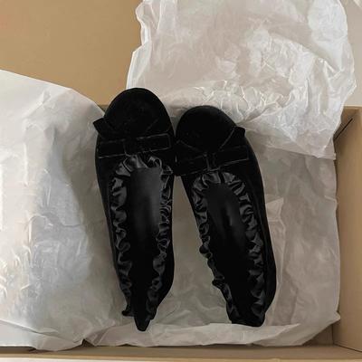 Кожаный бархатный нишевый плиссированный кружевной бант с круглым носком, туфли-балетки на плоской подошве с неглубоким вырезом, женские весенние туфли 2025 года